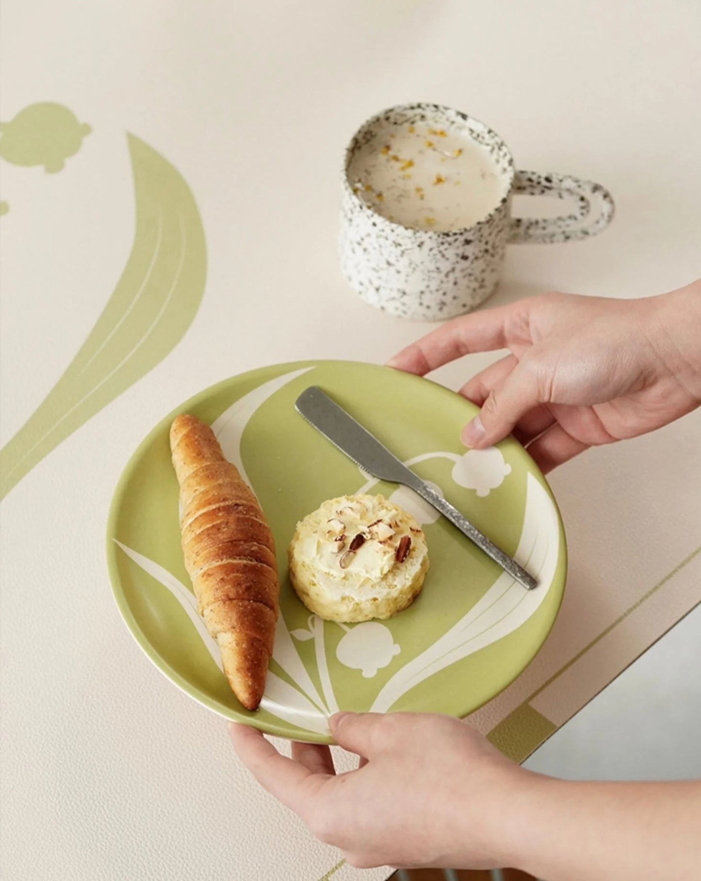 4 - Pack Eclectic Floral Bamboo Fiber Dinnerware Set ( $14.9 / Count )